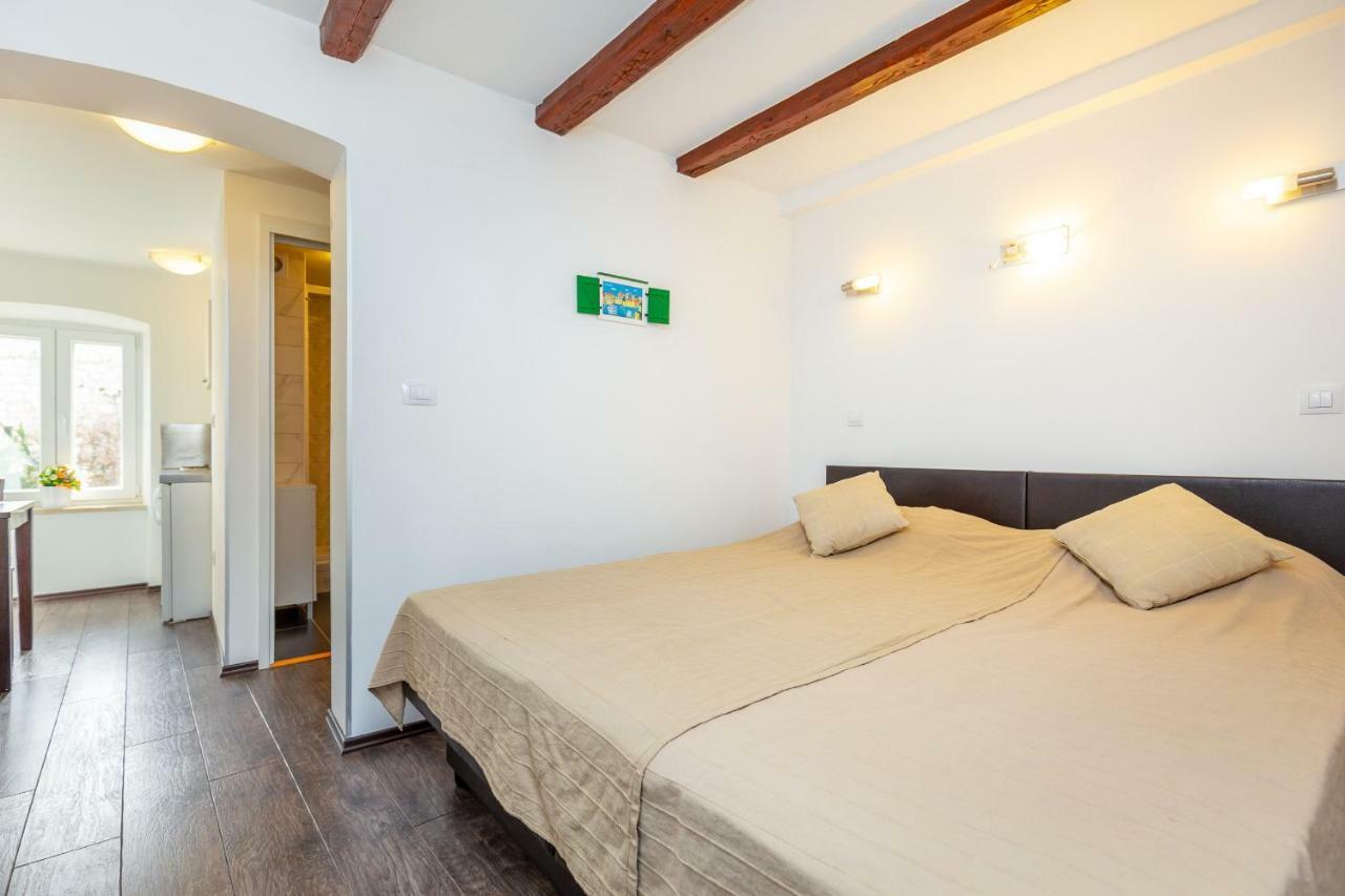City Wall'S Studio Apartment Дубровник Екстериор снимка